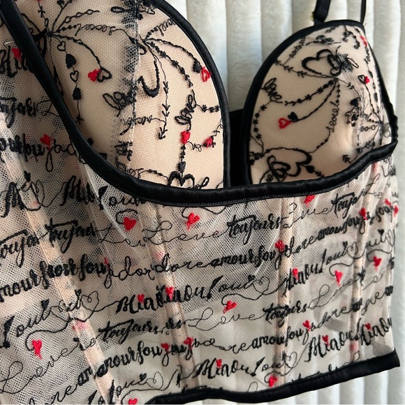 Victoria's Secret Corset Bra Very Sexy Lace Bustier Bralette Size 36C - Picture 2 of 7